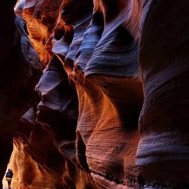 2 dead after canyons flood near Utah-Arizona line